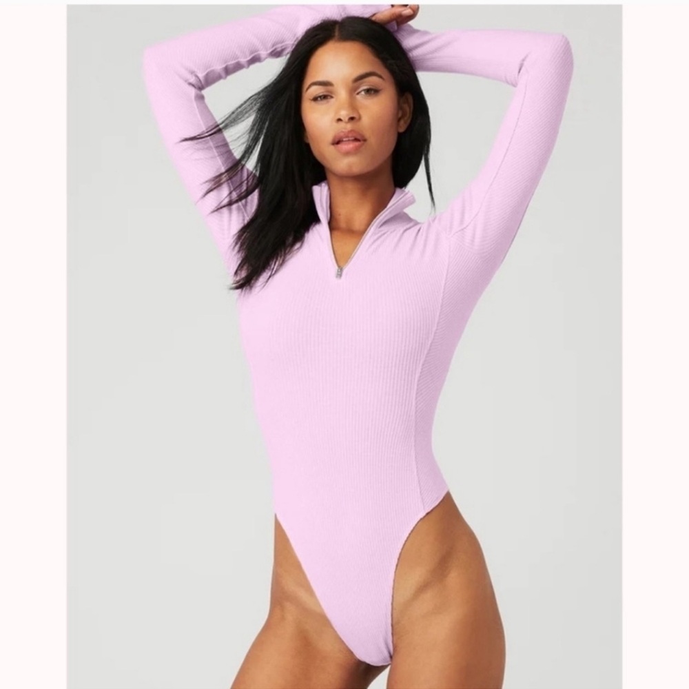Alo Ribbed Bodysuit pink/purple size M
